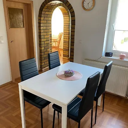 Fewo Taucha Apartment
